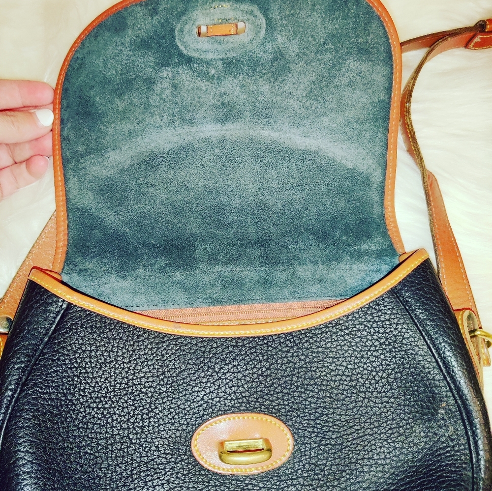 Authentic Dooney & Bourke purse - Picture 11 of 12